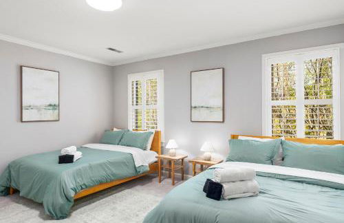 HotTub, FirePit, Basketball, 15 Min To Sedgefield - Photo 45