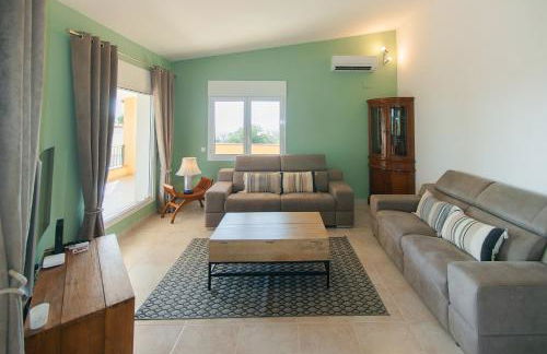 WELCS VILLA 278 EMP con piscina y vista panoramica - Foto 2