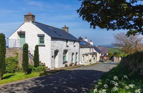 Converted Buttery Cottage in Pembrokeshire - Photo 29