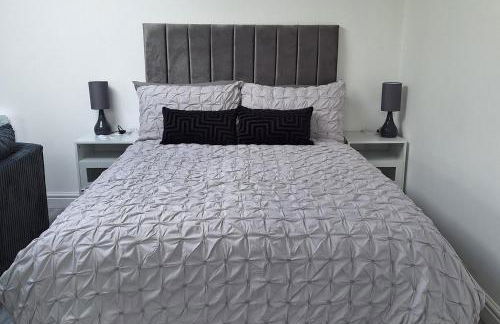 Lodge - Sleeps 2 - Pet friendly - Parking - Patio - Foto 1