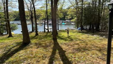 Lakefront Paradise near everything! - Foto 5