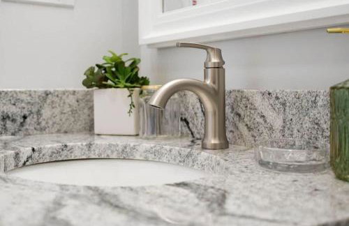 Family Friendly 4 BR Home Close To Downtown CLE! - Foto 39