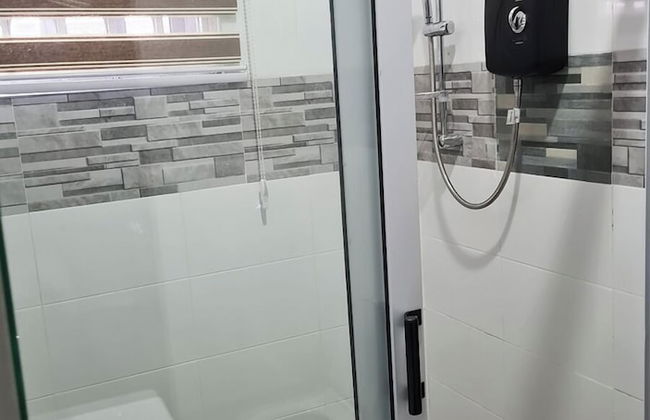 Gorgeous Quiet & Comfy Close to Highway - Foto 25