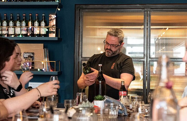 Explorez Glasgow : Visite à pied du Scottish Rogue Whisky Bar - Photo 9