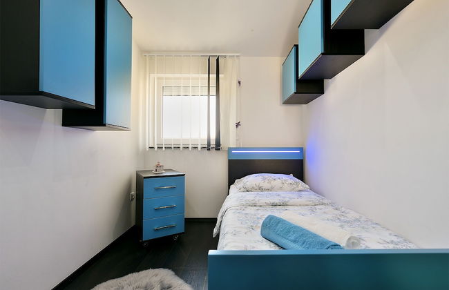 House 1971 - Photo 9