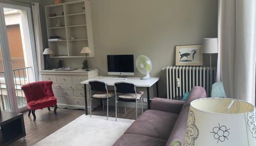 Porte Maillot-Charming and calm studio at Neuilly - Foto 2