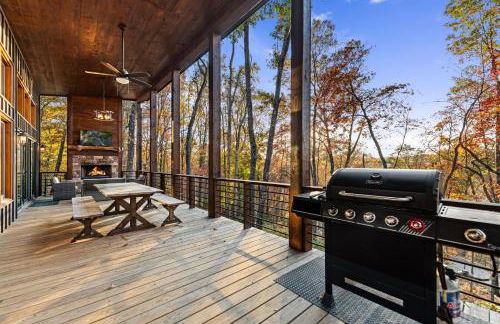 Chardonnay Chalet - Luxe Modern Chalet - Hot Tub, Wi-Fi, Fire Pit, Game Room, Amazing Deck - 15 min to Blue Ridge - Foto 32