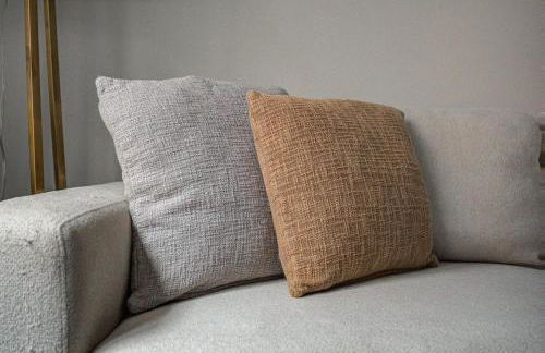 Landing at Hagert and York 1 Bedroom in East Kensington - Foto 3