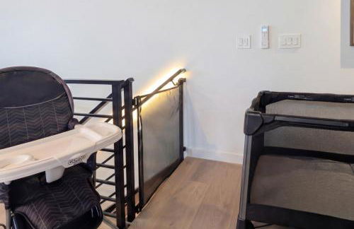 Ski In and Out The Mountainside House with Hot Tub! - Foto 12