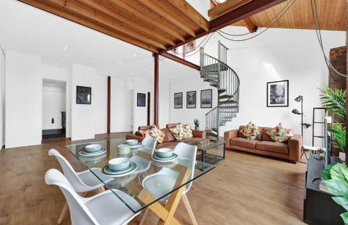 Large Industrial Style 2 Bedroom Apartment Short Term Rental & Flexible Renting Canary Wharf With Free WiFi - Photo 20