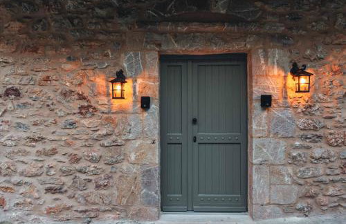 Nema Dimitsana Suites - Photo 19