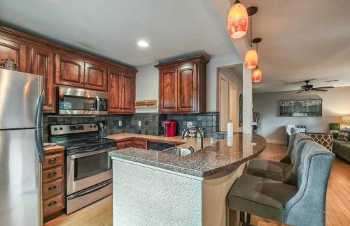 Quiet Plaza Two bedroom 2 Bathroom - Photo 30