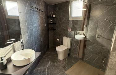 FlyHome Apartments near the Airport - Photo 19