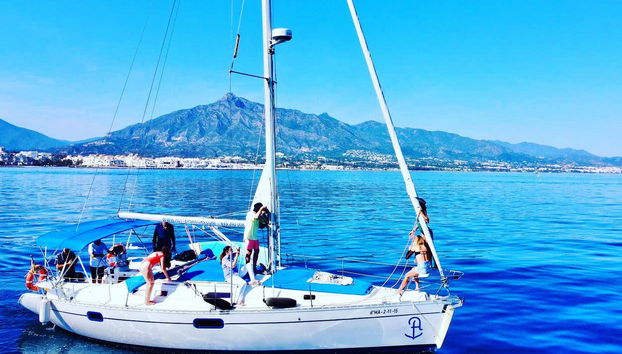 Puerto Banús Sailing Boat Tour - Foto 3