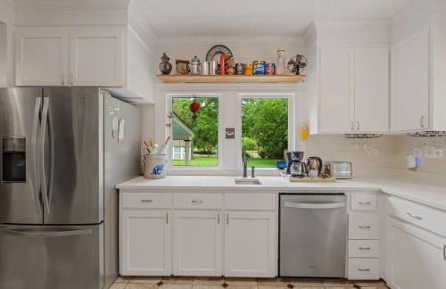 Spacious, Soulful Southern Stay - Foto 16