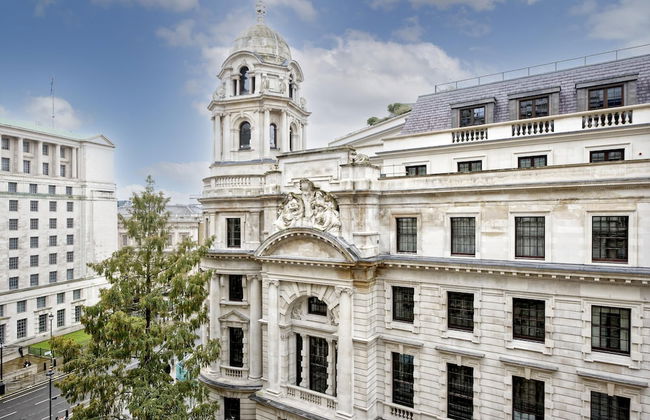 Historic Whitehall Flat in SW1 by Underthedoormat - Foto 16