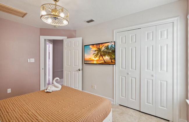 Fascinating Private Pool and Game-room, Near Disney!! - Foto 21