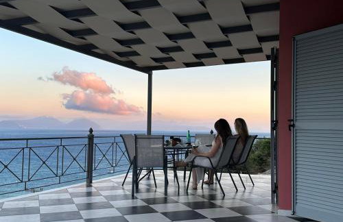 Christie's Panorama - Photo 1