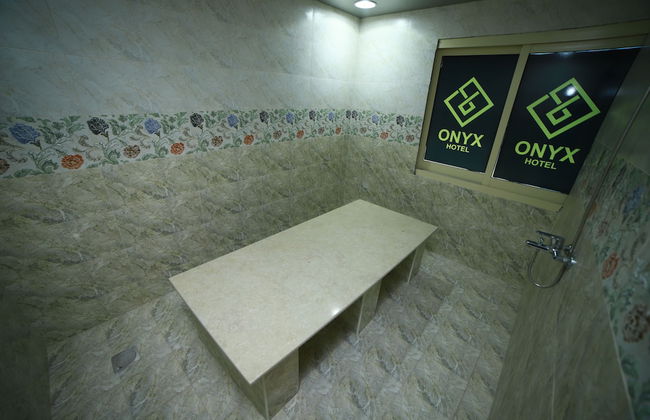 ONYX HOTEL APARTMENTS - Photo 45