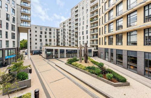 VIPAbodes at The Nankeville Woking - Photo 19