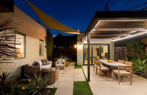 Sun-Drenched Spanish Manor Home in Mar Vista - Foto 61