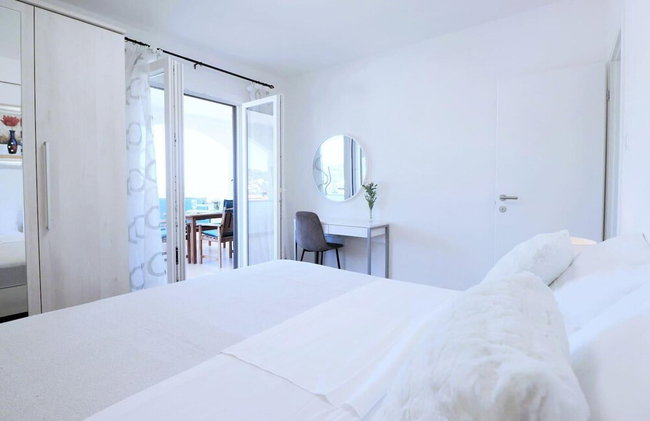 Villa Mendula Trogir - Luxury villa by the beach - heated pool - lush green garden - Photo 9