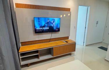 AP completo próx ao Shopping com piscina, garagem e ar - Foto 11