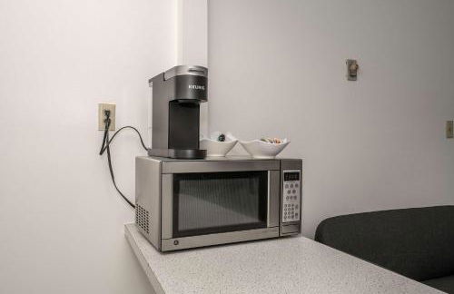 Northside Suite 2 - Cozy Escape - Foto 35