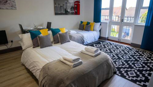 Penthouse 3 Bed, Large HotTub Long stay Discount - Foto 3