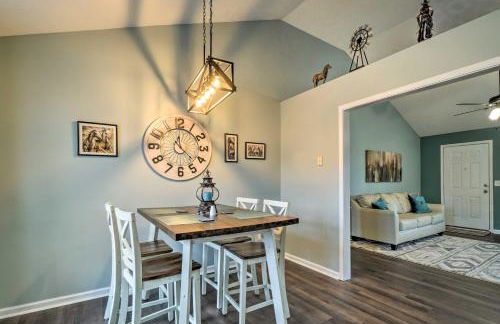 Suburban Getaway with Game Room, 19 Mi to Nashville! - Foto 12