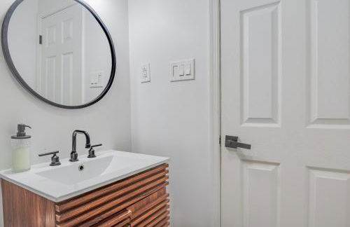 Chic 2BR Near Capitol Hill & Nightlife - Foto 21