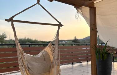 Boomers Attic Athens - Foto 9