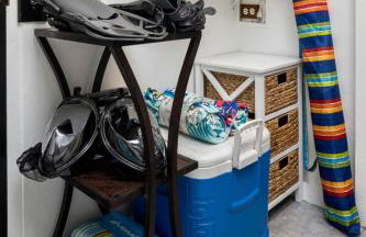 Waikiki Escape King Bed Pool Walk to Beach - Foto 12