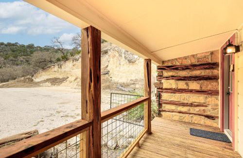Fire Pit, Views Peaceful Texas Hill Country Cabin - Foto 17