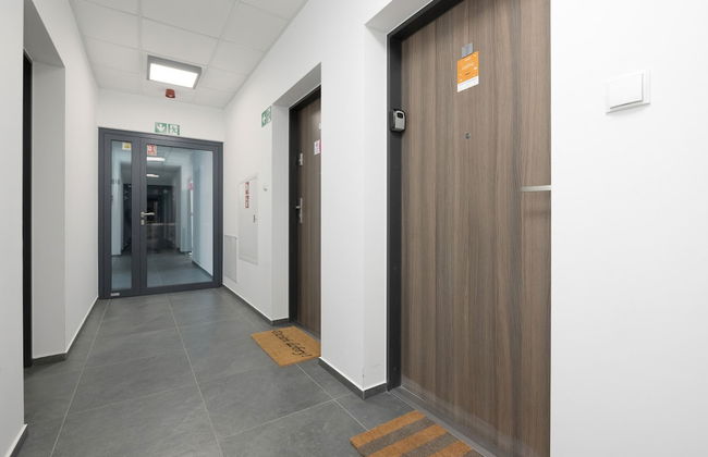 Sunset Resort Apartments by Renters - Photo 2