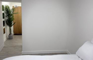 Serenity Waterfront 2 Bed Apartment - Foto 69