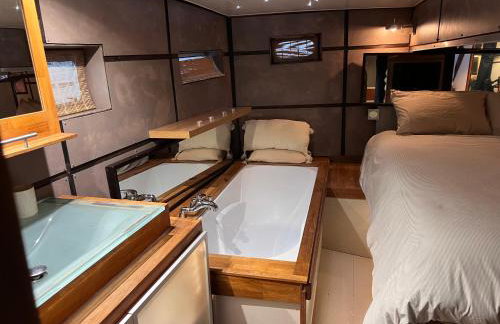 Houseboat - Suite flottante romantique au Port de Bordeaux - Photo 16