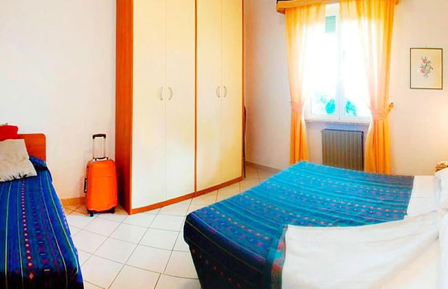 Holiday Flat in Pretty Residence With Communal Pool in Pietra Ligure - Foto 5