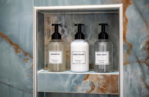 Top Floor Penthouse at the Historic Levy Building - Foto 35