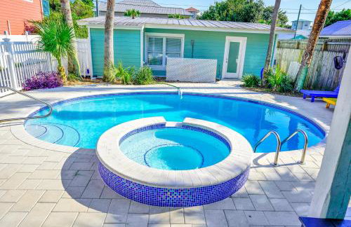 Two Homes, Private Pool, Game Room & Steps to the Beach - Foto 61