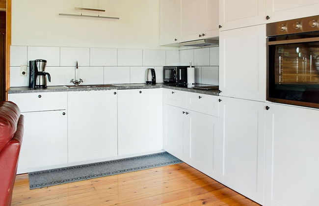 Peaceful Retreat With Sauna - Photo 11