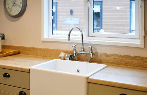 Waters Edge Lodge with Hot Tub - Foto 34