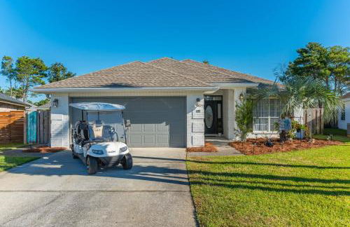 Beautiful Pet Friendly Home! Tropical Pool, Optional Golf Cart & Pool Heat, Minutes to Beach - Foto 2