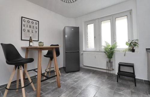 Design am Rhein I Traumlage Rheinufer I 3BR I Küche I öffentl Parkplätze I helloYOU apartments x BRIGHT Collection - Foto 40