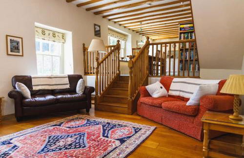Converted Buttery Cottage in Pembrokeshire - Photo 2