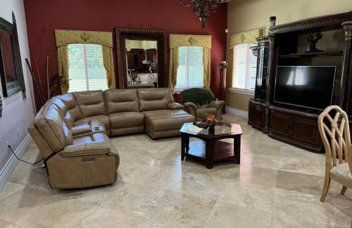 Miami Mansion for Groups Sleeps 12 - Foto 11