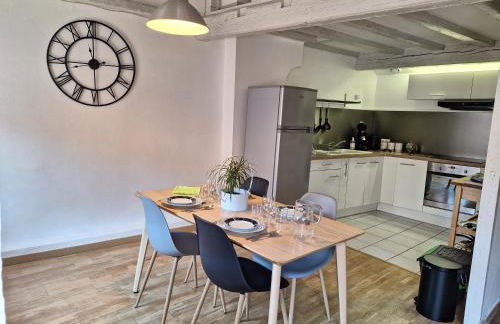 La Porte de la Dombes - centre ville - 50m2 - classé 3 étoiles - Foto 5