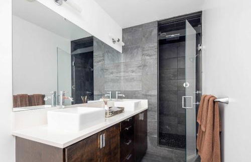 Summerwood by Rove Travel Home with Pool & Hot Tub - Foto 19