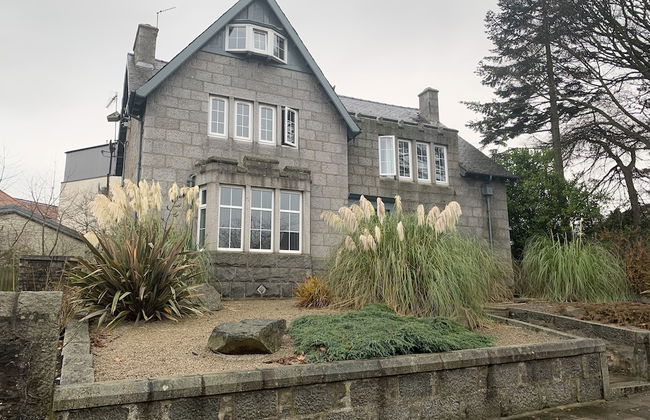 Aberdeen Serviced Apartments - The Lodge - Photo 11