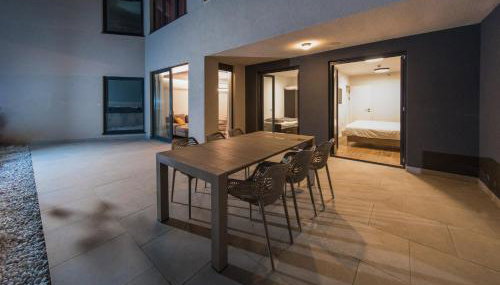 Downtown Oasis - Photo 2